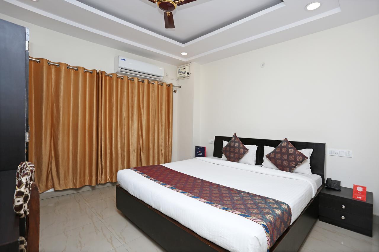 Hotel Sahu Near Kashi Vishwanath Temple Gate Varanasi Exterior photo
